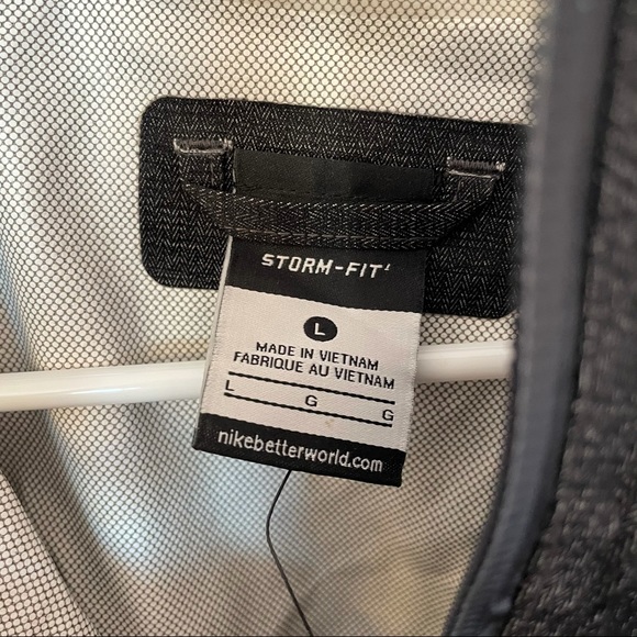 Nike Men’s Storm Fit Hooded Jacket - Picture 6 of 7